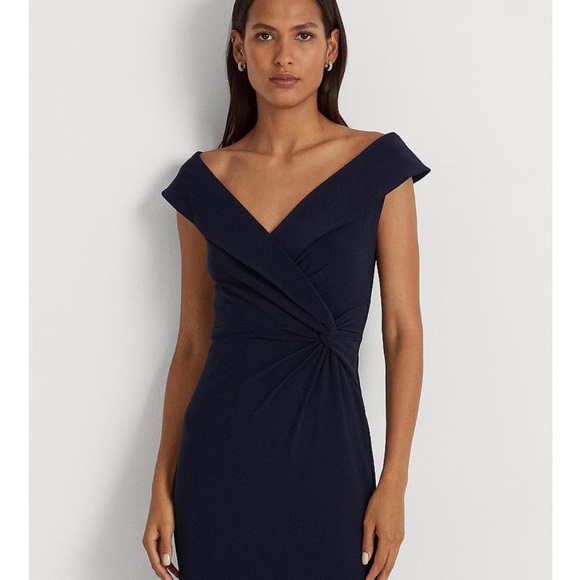 Ralph Lauren Portrait Collar Cap Sleeve Crepe Sheath Gown in black - Picture 9 of 10